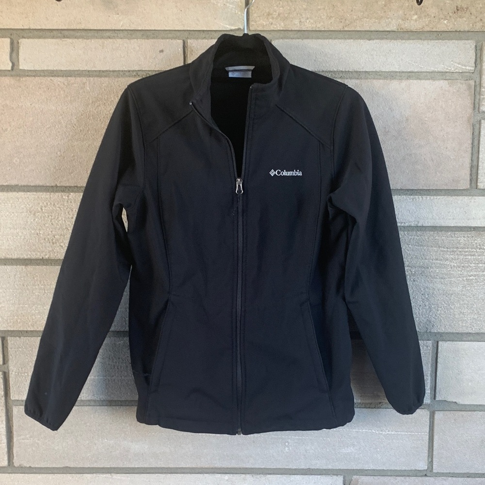 Columbia Women's Black Performance Jacket
